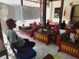 MELESTARIKAN SENI BUDAYA JAWA