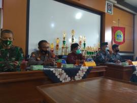 RAPAT PLENO TERBUKA REKAPITULASI DPSHP TINGKAT KAPANEWON RONGKOP